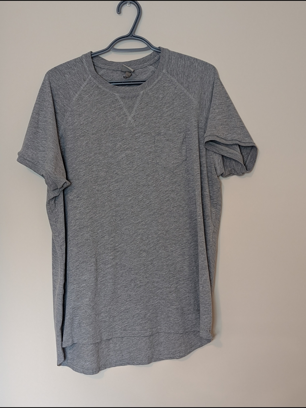 Women's Bench Light Gray Short Sleeve Crew Tee, Size XL